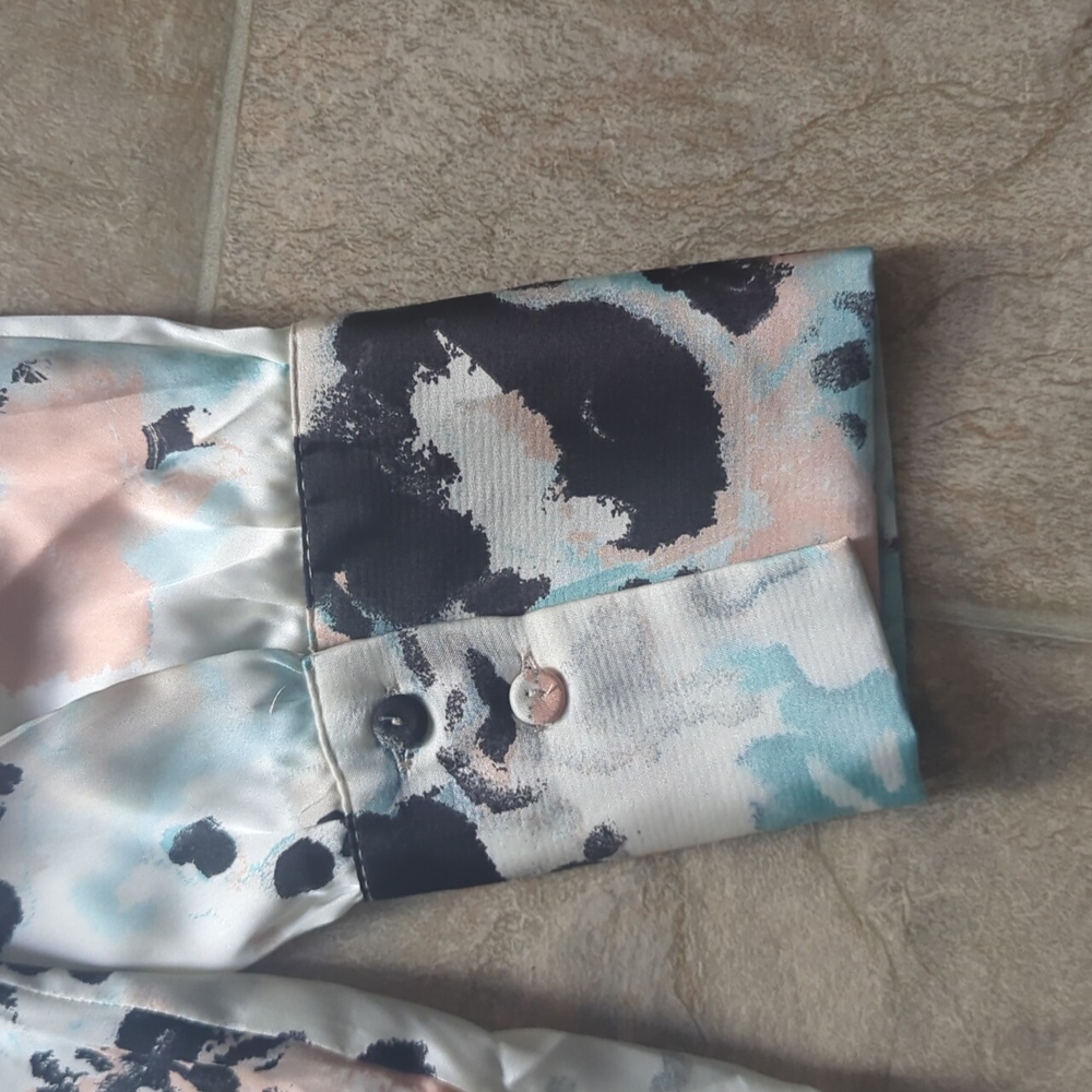 Colorful blouse - Picture 4 of 8